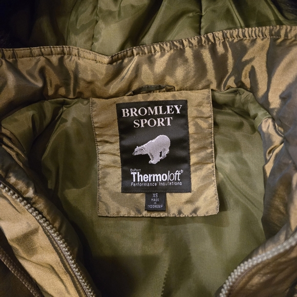 Bromley Sport Thermoloft shimmery green ski jacket.faux fur trim. women's XS. - Picture 9 of 14